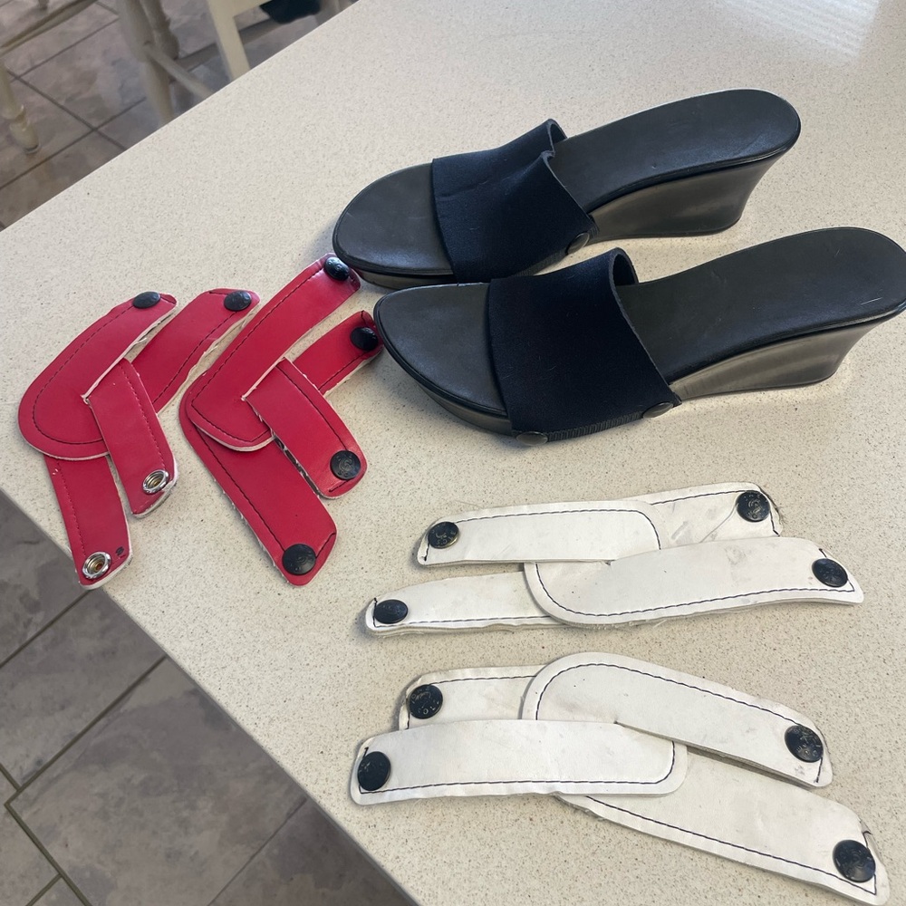Onesole Women’s Slide Sandals - size 9